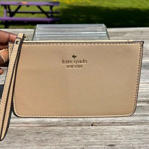 Kate Spade tan wristlet